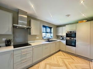 Kitchen- click for photo gallery